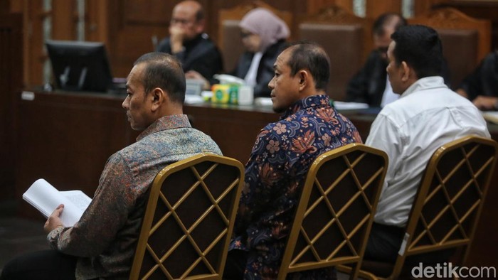 Tiga Pejabat Bea Cukai Didakwa Terima Suap Rp 78,8 Miliar