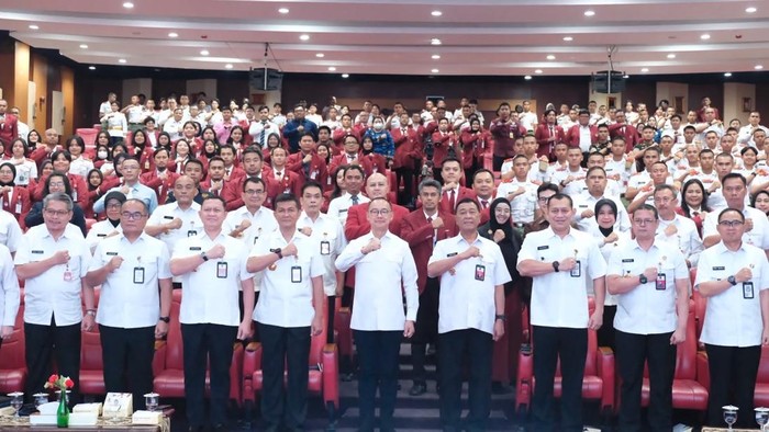 MPR Goes to Campus ke-50 di Unhan, Eddy Soeparno Tekankan Ketahanan Energi sebagai Pilar Pertahanan