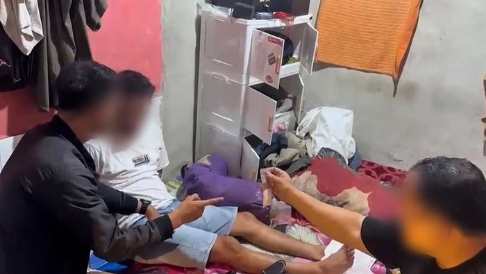 Polisi Ringkus Penambang Emas Ilegal di Kuansing, 36,94 Gram Sabu Disita dari Kamarnya