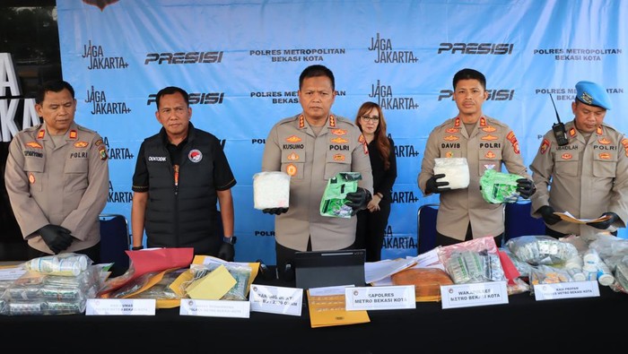 Sindikat Narkoba Lintas Sumatera-Jawa-Bali Dibongkar, Lima Pelaku Diamankan