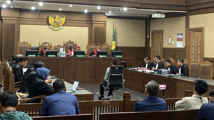 Samaran John Lennon dan Aliran Suap Miliaran: Modus Mantan Ketua Ombudsman Sembunyikan Jejak