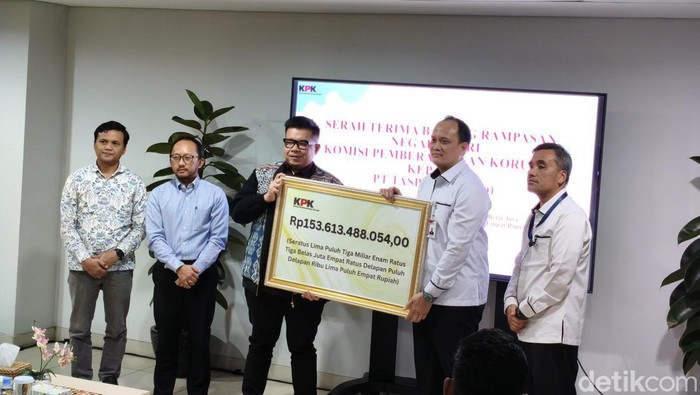 KPK Serahkan Duit Rp 153 M ke PT Taspen Hasil dari Rampasan ANS Kosasih