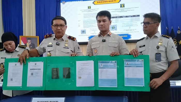 Dua Warga Pakistan di OKU Dideportasi, Manipulasi Data Demi Dapatkan Izin Tinggal