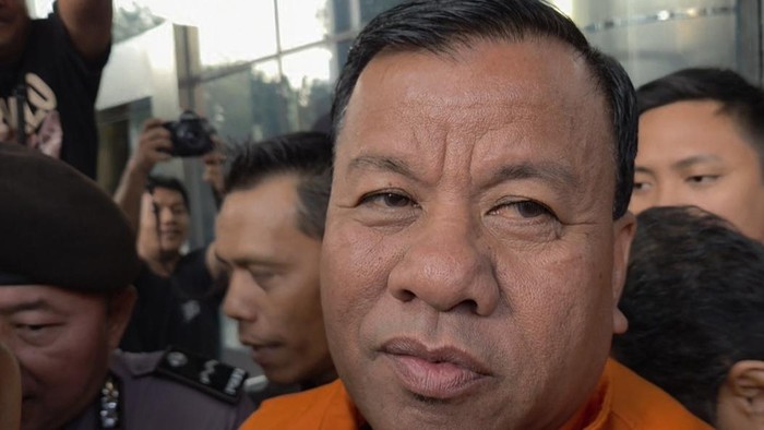 Bupati Kuansing Tersandung Suap Berulang, KPK Ungkap Pola 'Naik Kelas' Kendaraan Mewah