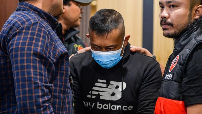 Pasal Berlapis untuk Taufik Hidayat Si Penyiksa Sadis