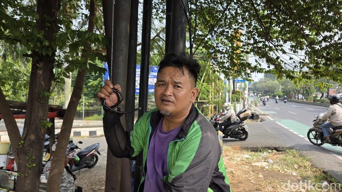 Saksi Cerita Momen Truk Seruduk Motor di Bekasi, Sopir Ditemukan Pingsan