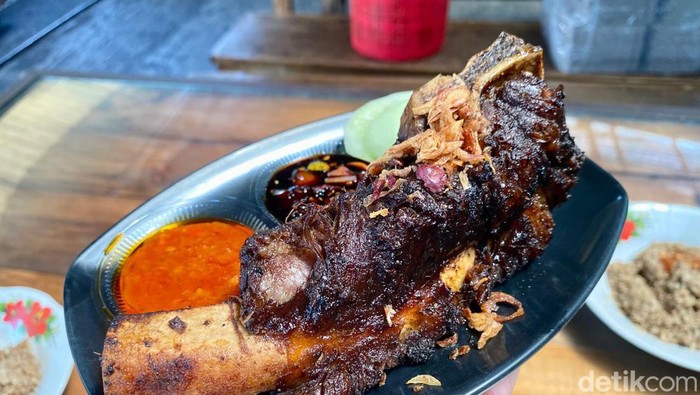 5 Kuliner Enak di kawasan Rawamangun, Ada Bakmi Tasik hingga Soto Bening