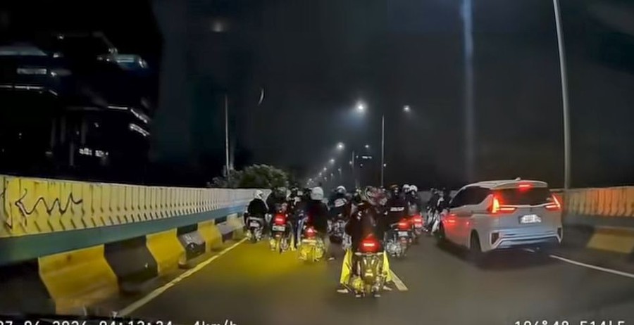 Viral Balap Liar Motor di JLNT Antasari Berujung Dihadang Xpander