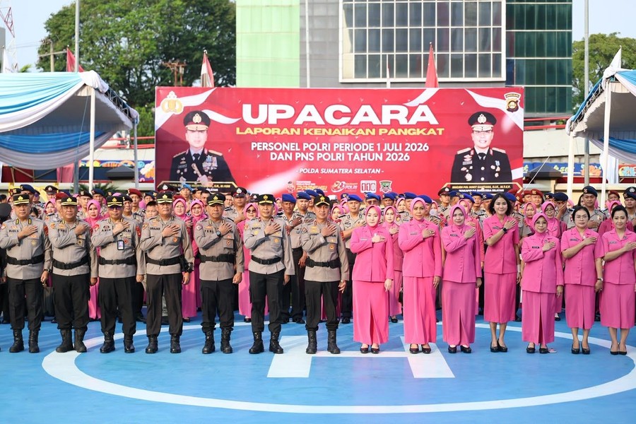Hari Bhayangkara Ke-80, 1.465 Personel Polda Sumsel Naik Pangkat