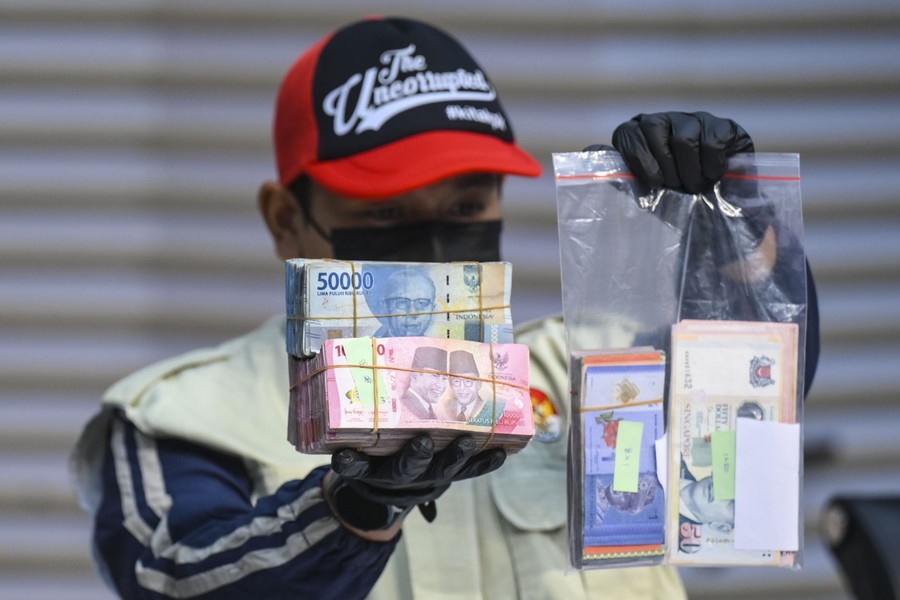 Penampakan Barang Bukti dari OTT Bupati Langkat