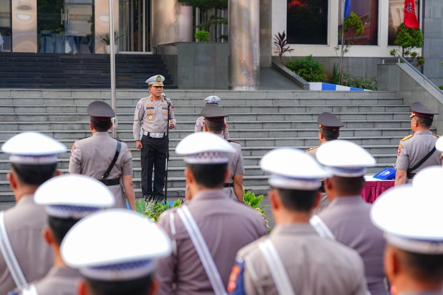 Kakorlantas Bicara Filosofi Singkong, Ajak Jajaran Jaga Marwah-Ikhlas Layani Masyarakat