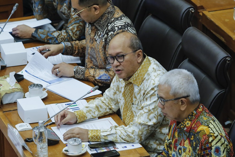 Prabowo Targetkan Ekonomi 8%, Rosan Sebut Butuh Investasi Rp 13.000 T