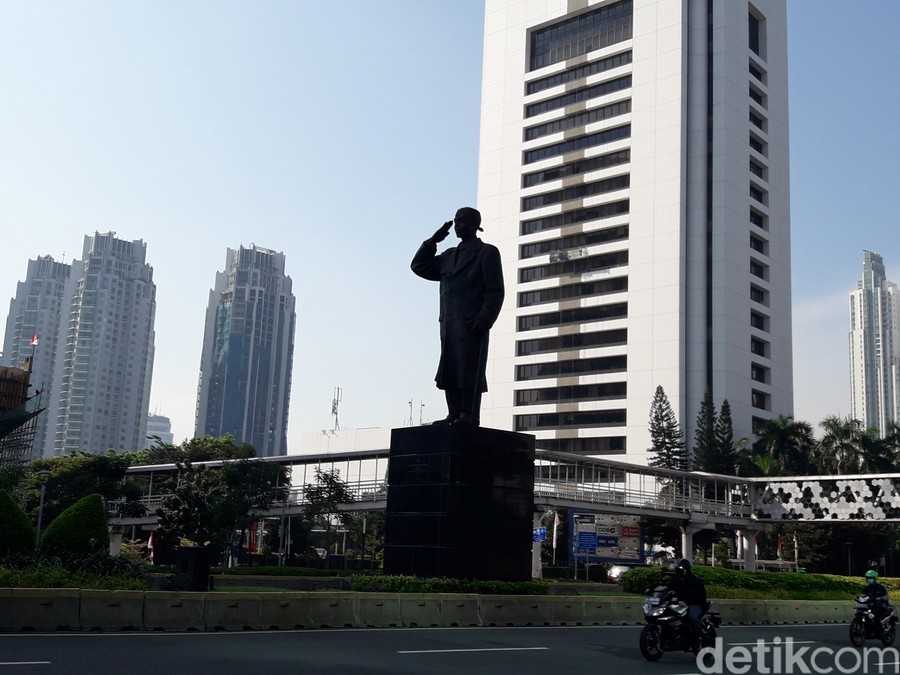 Pembangunan Jembatan Donat Dukuh Atas Justru Jadikan Patung Jenderal Sudirman Ikon di Tengah Kawasan