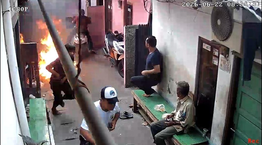 Kondisi Ibu dan Anak Usai Kena Molotov Salah Sasaran di Koja Jakut