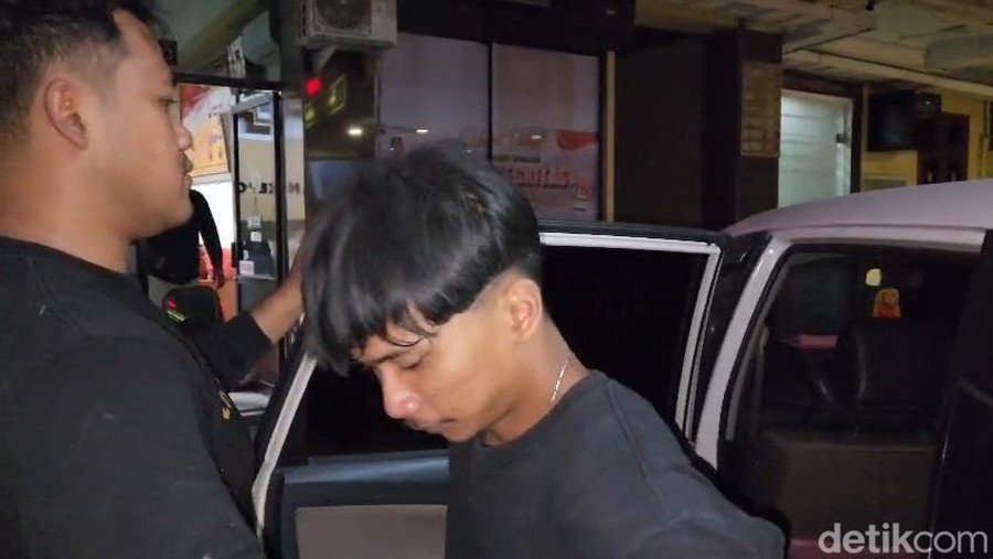 Pacar Bunuh Gadis Lumajang dengan Celana Jin, Dipicu Sakit Hati Usai Pertengkaran