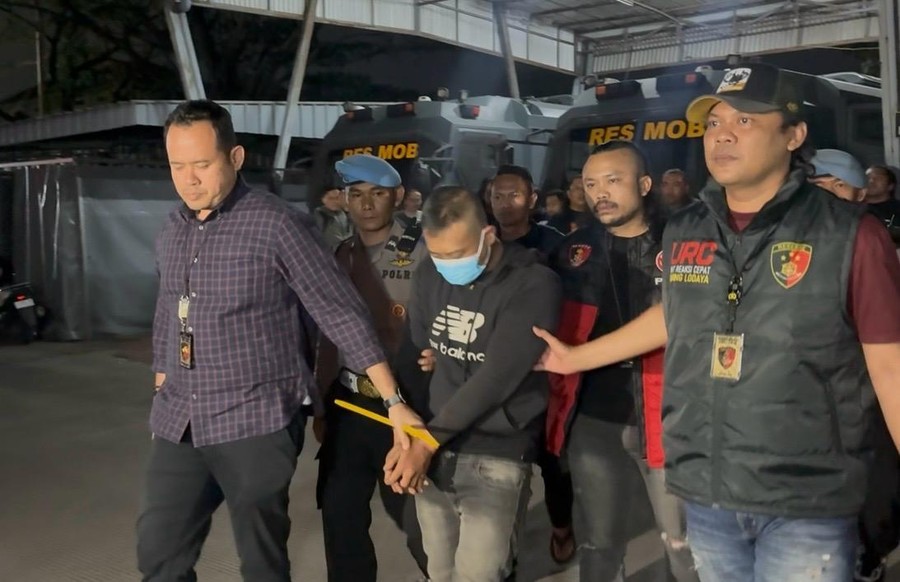 Pelarian Tersangka Penganiayaan Sadis Berakhir di Perumahan Bandung