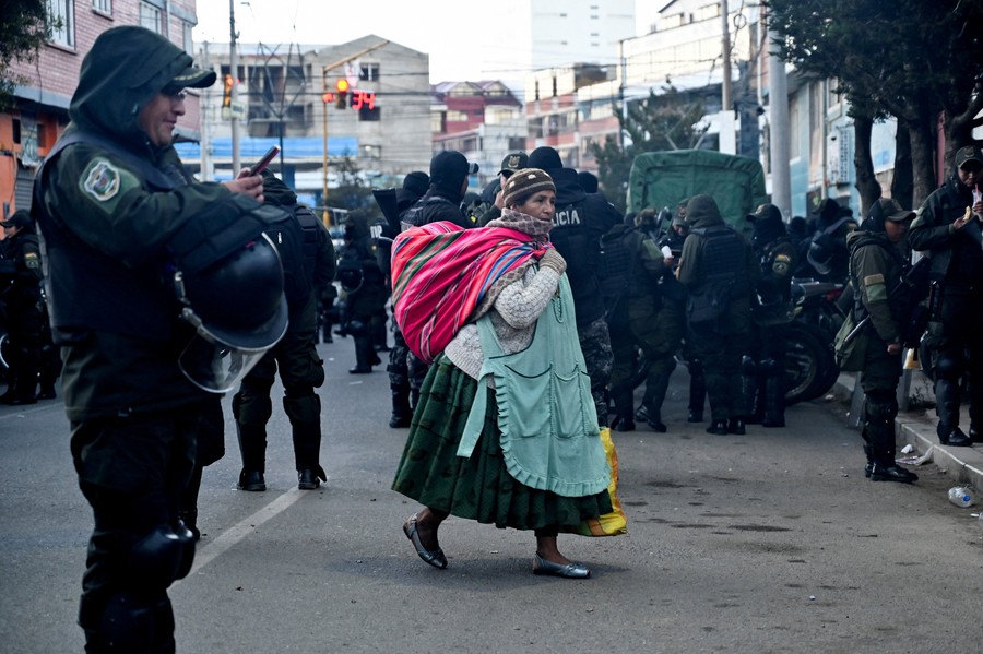 Bolivia Deklarasikan Darurat Nasional Buntut Gelombang Demo Tak Kunjung Usai