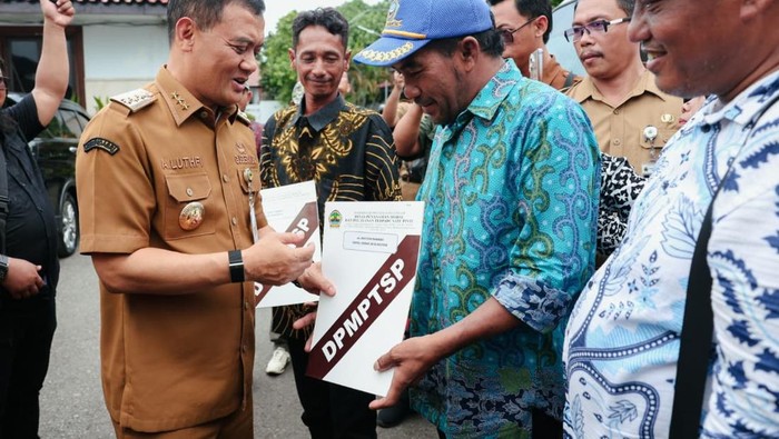 Urus Izin Kapal Nelayan Kecil Gratis, Luthfi Minta Kalau Ada Pungli Laporkan