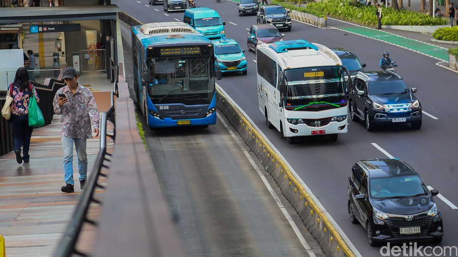 499 Jakarta, Tarif TransJakarta, LRT, dan MRT Cuma Rp 1 Hari Ini