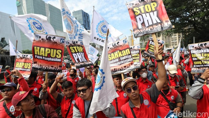 Menaker Ungkap Potensi Badai PHK di Depan Mata, Siapkan Langkah Strategis