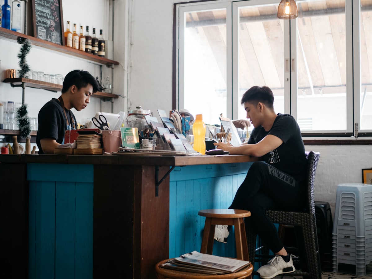 Langkah Strategis Memulai Bisnis Kedai Kopi yang Menguntungkan di Tengah Tren Gaya Hidup Modern