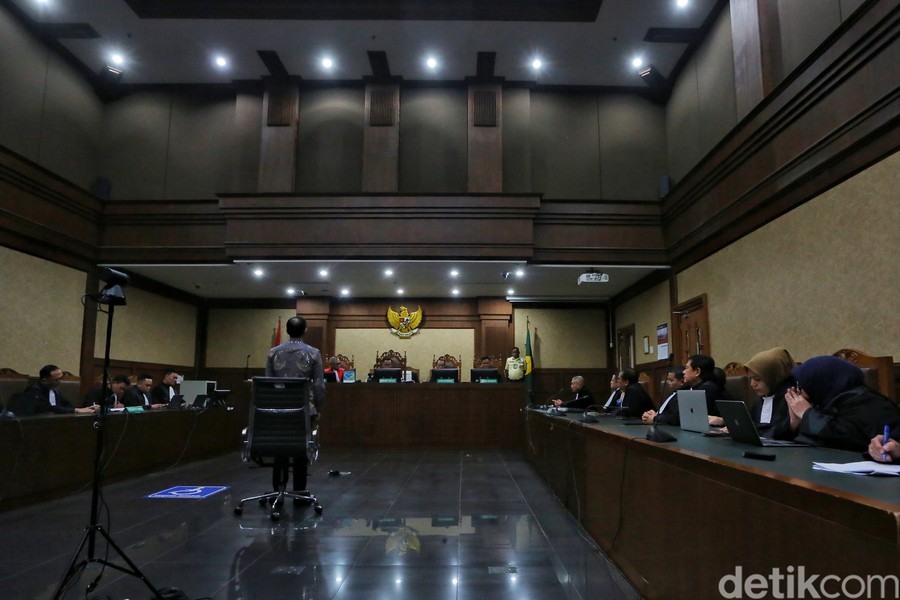 Penjelasan PN Jakpus soal Hakim Langsung Tutup Sidang Usai Baca Vonis Nadiem
