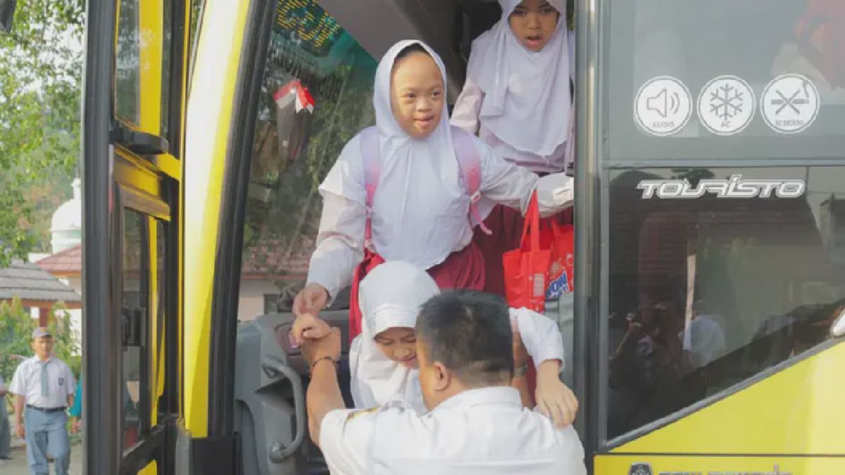 Pemkot Tangsel Luncurkan Bus Sekolah Gratis untuk Siswa Disabilitas