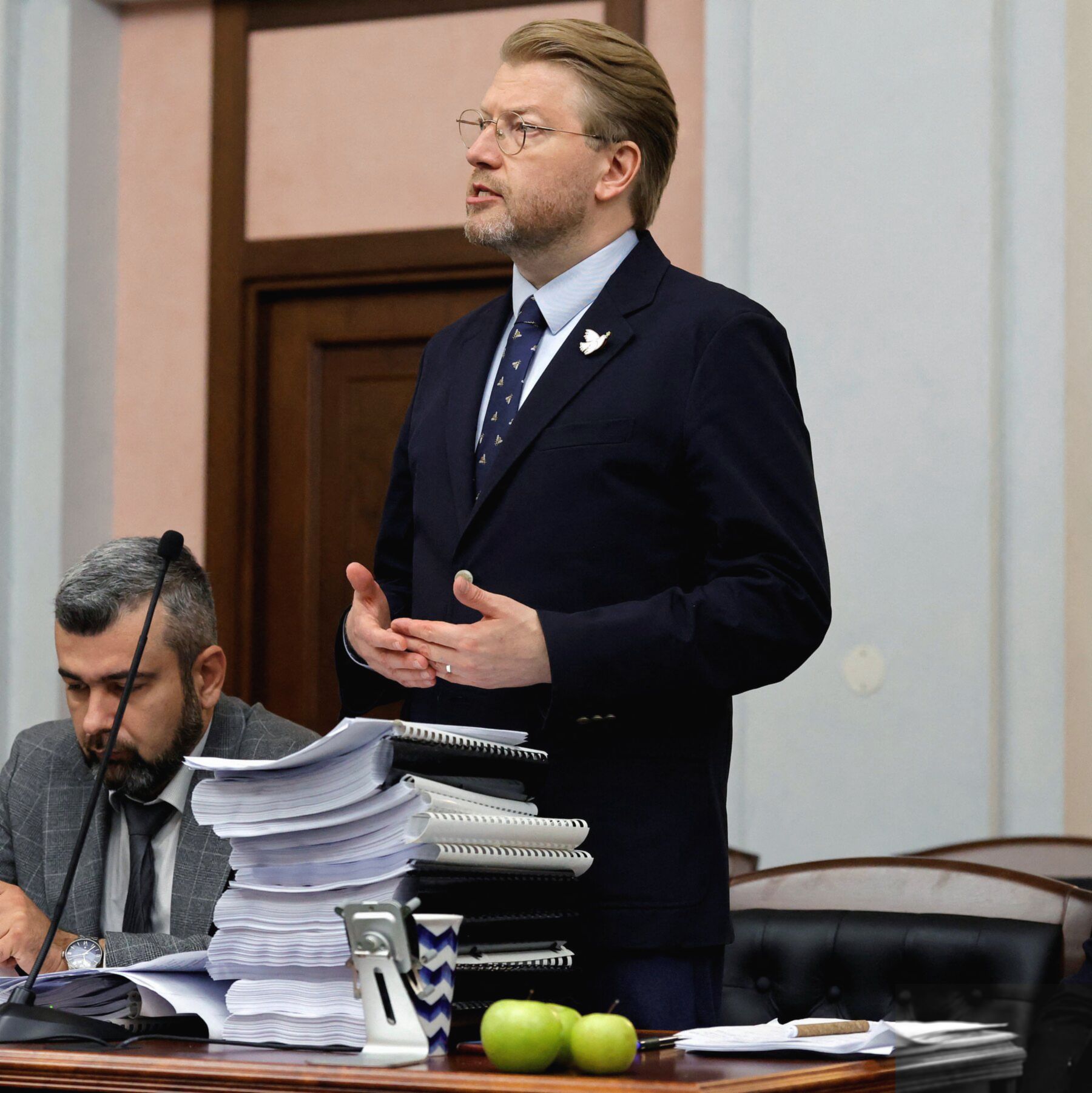 [RUSIA] — Partai Yabloko Disingkirkan dari Pemilu Jadi Simbol Protes