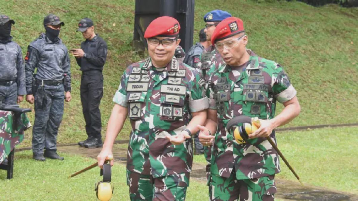 Teguh Arief Indratmoko Resmi Jabat Komandan Jenderal Akademi TNI