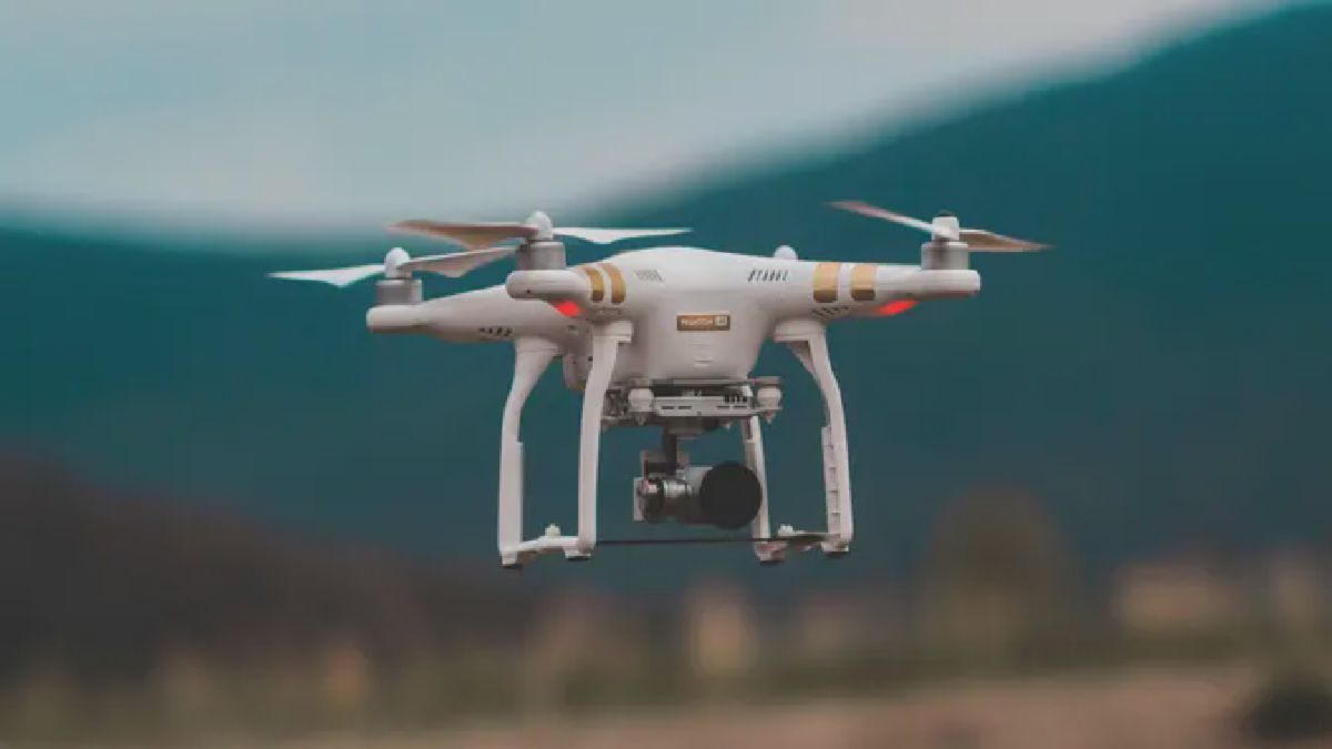 FBI Gagalkan Serangan Drone UFC di Gedung Putih, Trump Jadi Target