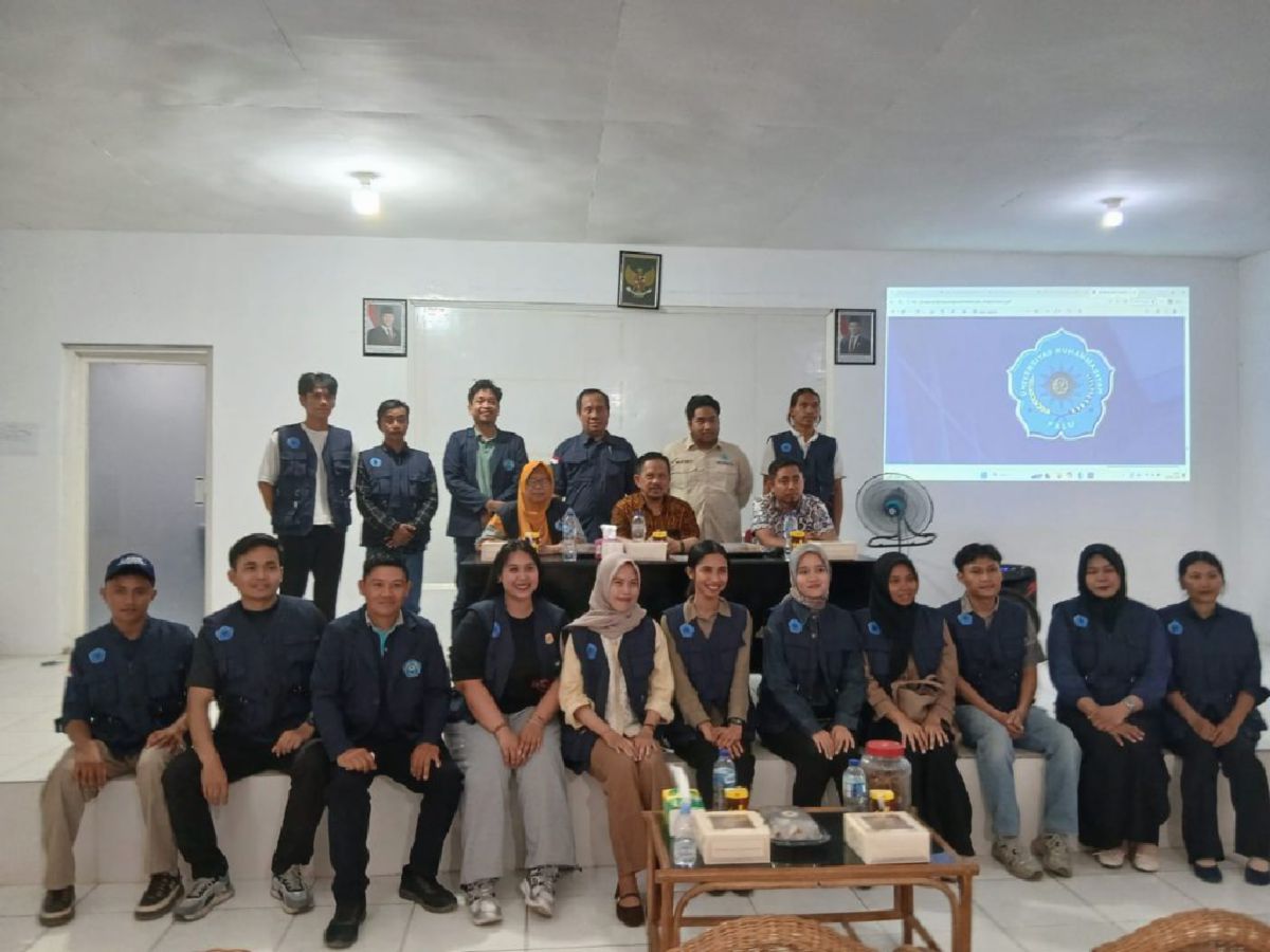 Unismuh Palu Wajibkan Mahasiswa KKN Tanam Pohon
