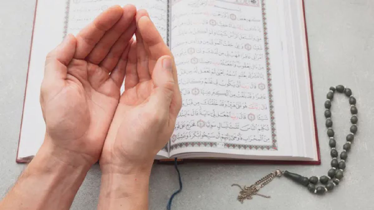 Umat Islam Tingkatkan Ibadah Demi Meraih Pahala Maksimal Ramadan