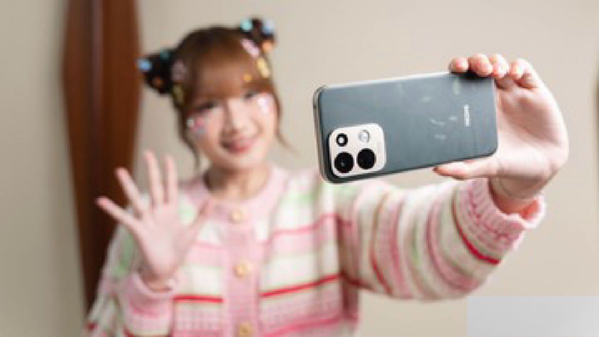 Xiaomi Rilis Redmi 17, Komdigi Tangani Peretasan Massal WhatsApp