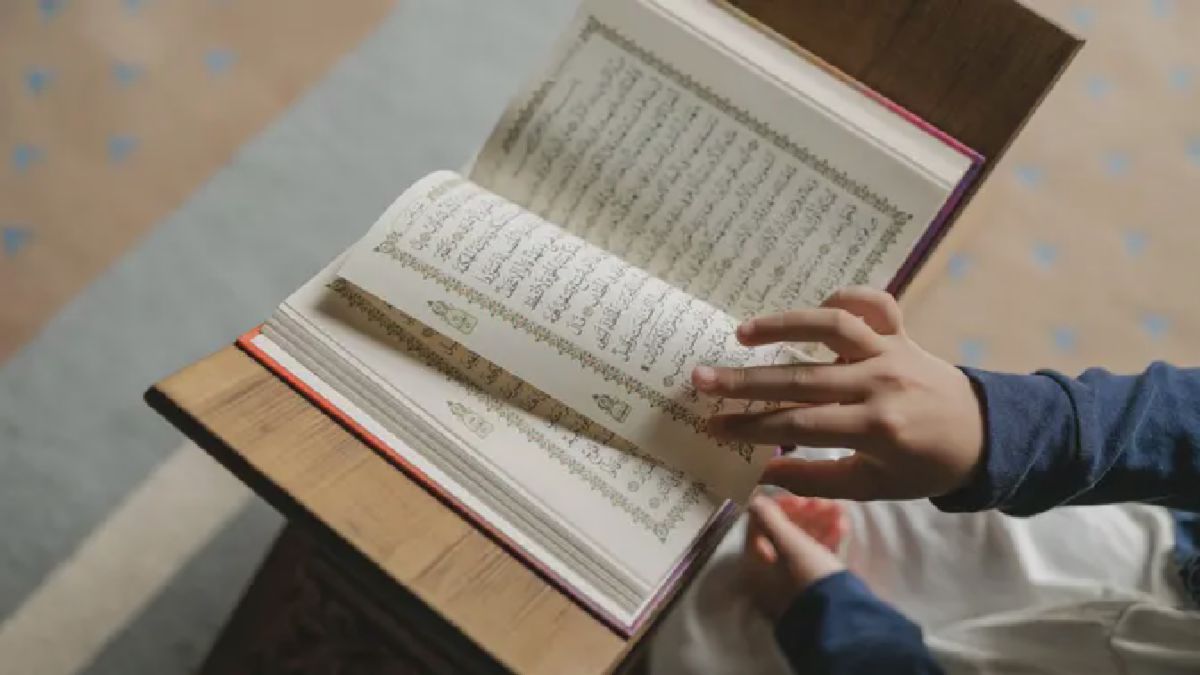 Kebiasaan Membaca Al-Qur’an Terbukti Redakan Stres dan Kecemasan