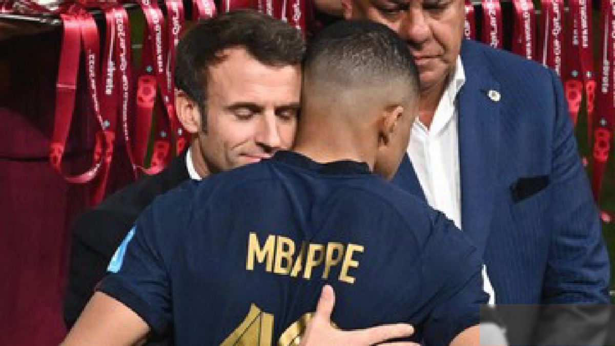 Macron Sebut Timnas Prancis Muda dan Penuh Harapan Usai Tersingkir