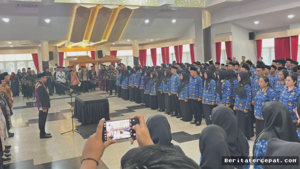 Bupati Kukar Lantik 127 Kepala Sekolah, Reformasi Mutu Pendidikan Dimulai